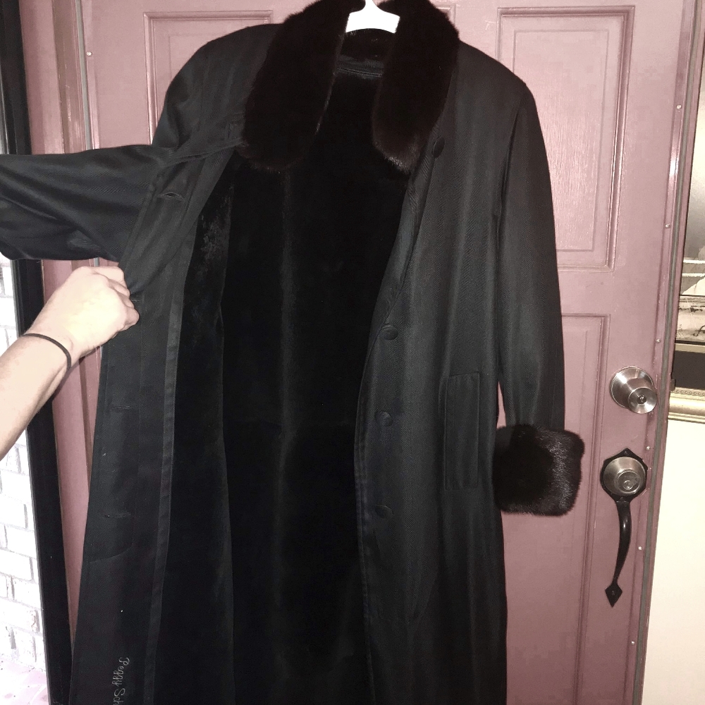 Removable mink liner ladies trench coat